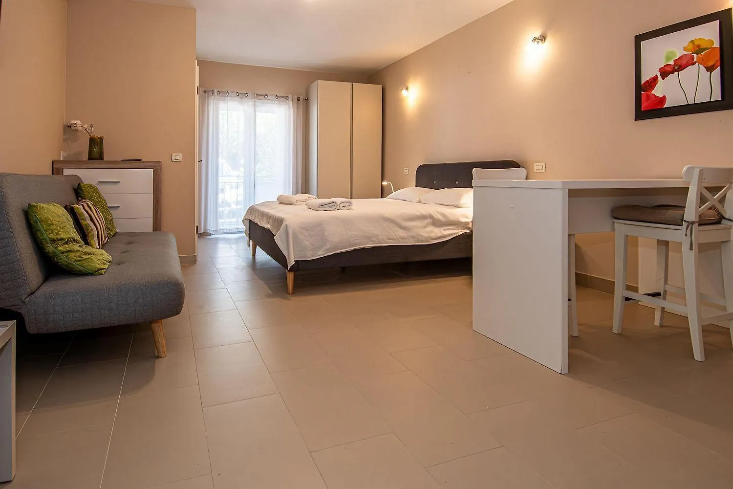 Traumhaftes Studio-Apartment Direkt Am Strand Von Rovinj Croatia