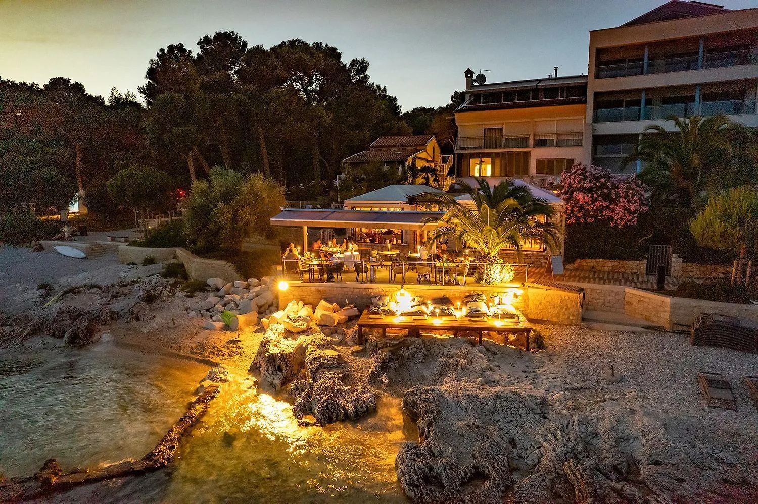 Traumhaftes Studio-Apartment Direkt Am Strand Von Rovinj